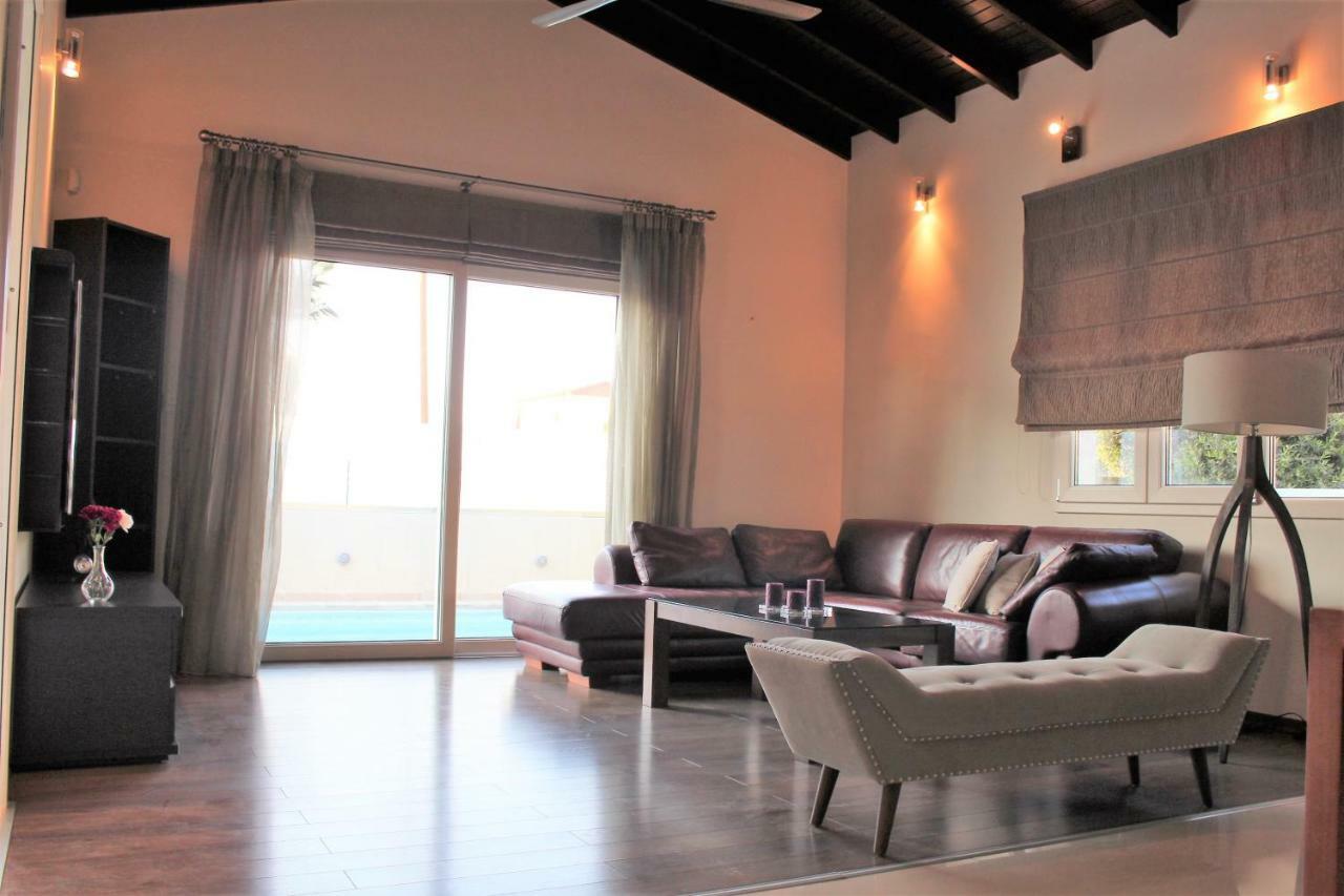 Kristia * Paphos
